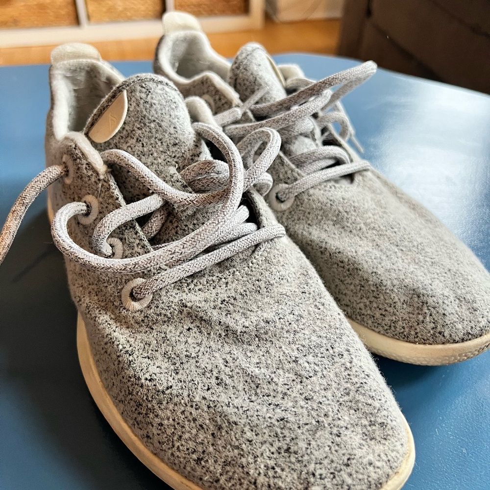 Men’s Allbirds Wool Runner, size 9, grey